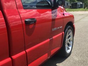 Dodge Ram SRT-10 2004 года 